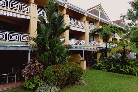 Waterfront Terraces - Australian Directory 2