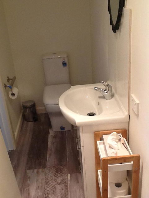 Redruth Cottage - Australian Directory 14