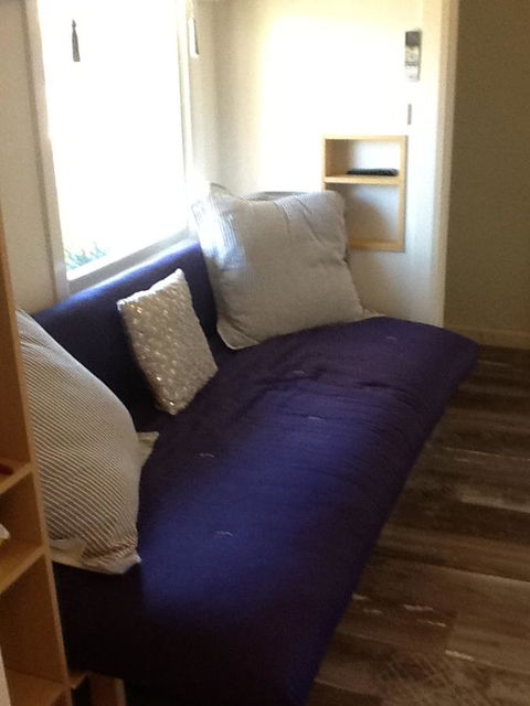 Redruth Cottage - Australian Directory 17