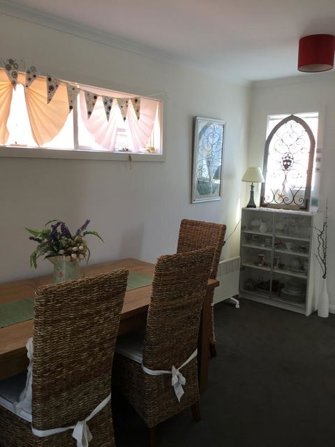 Redruth Cottage - Australian Directory 5