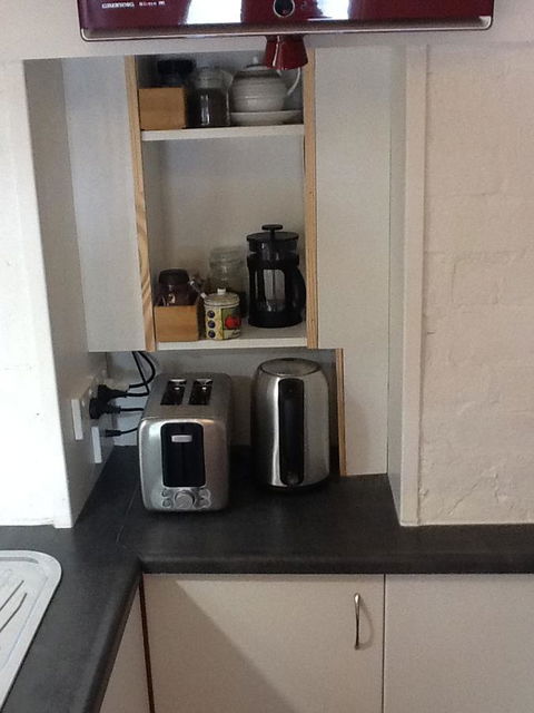 Redruth Cottage - Australian Directory 16