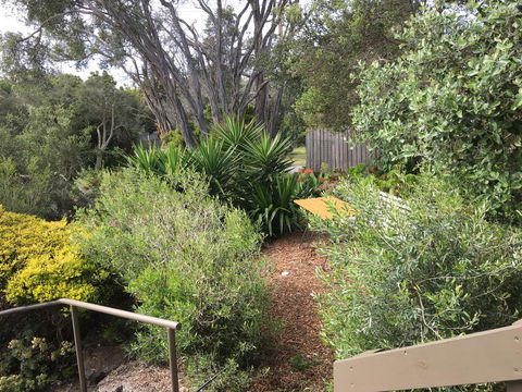 Andrew's On Topaz - Australian Directory 3