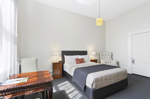 The Riversleigh - Australian Directory 22