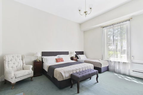 The Riversleigh - Australian Directory 8