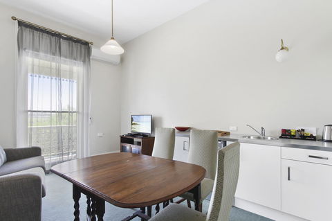 The Riversleigh - Australian Directory 26