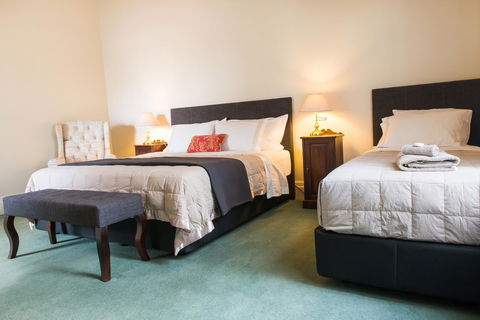 The Riversleigh - Australian Directory 18