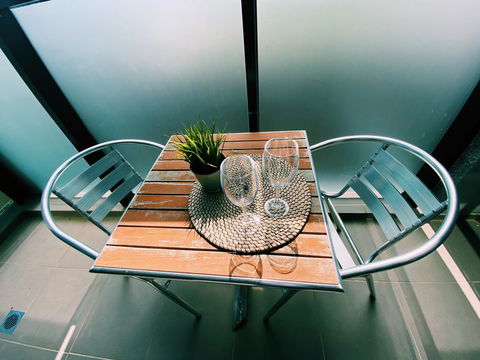 RNR Serviced Apartments North Melbourne - Australian Directory 4