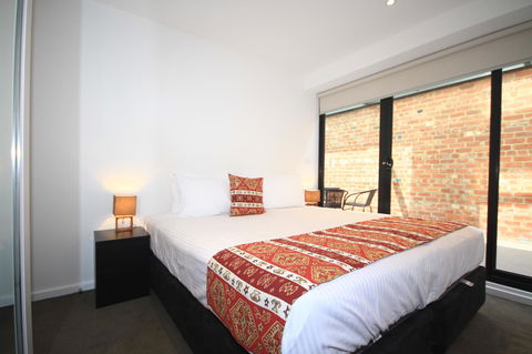 RNR Serviced Apartments North Melbourne - Australian Directory 14