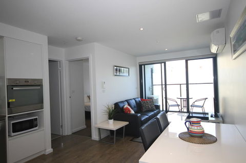 RNR Serviced Apartments North Melbourne - Australian Directory 10