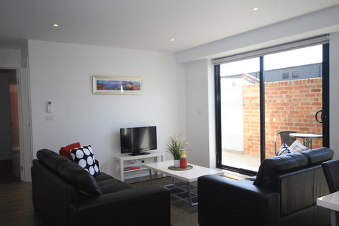 RNR Serviced Apartments North Melbourne - Australian Directory 16