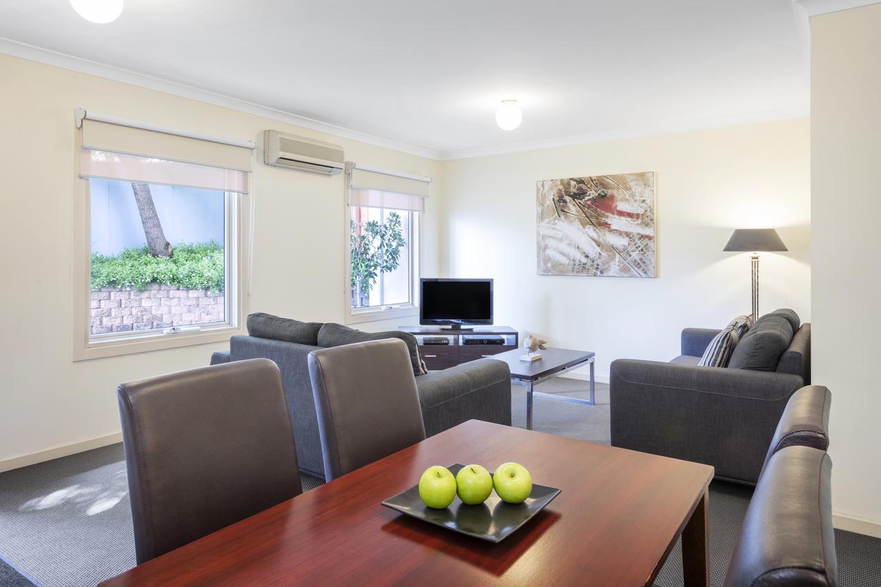 Hawthorn East VIC Australian Directory