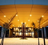Quality Suites Seasons 5 - Australian Directory