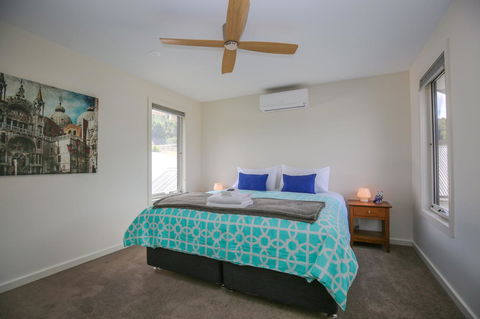 Amber Mist Villa Two - Australian Directory 6