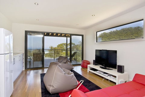 Earth Sea Sky - Australian Directory 2