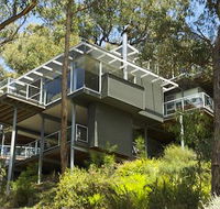Lorne Luxury - Australian Directory
