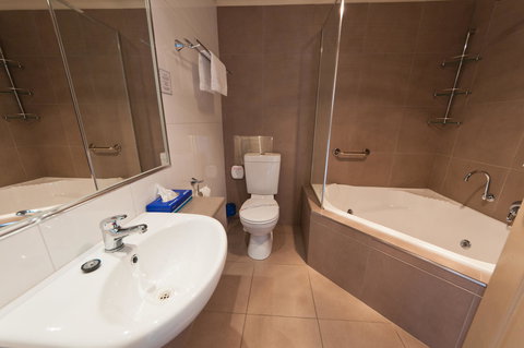 National Hotel Complex Bendigo - Australian Directory 31