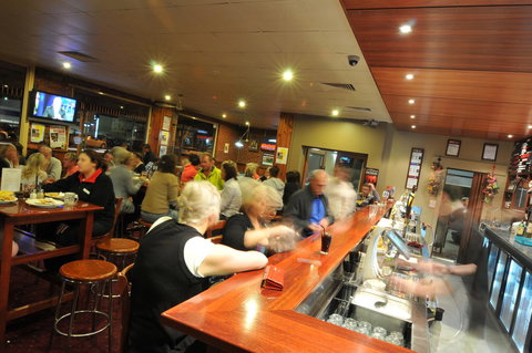 National Hotel Complex Bendigo - Australian Directory 27