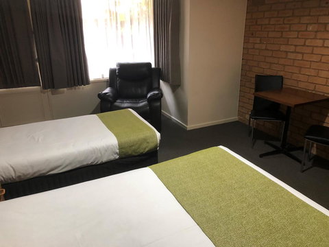 National Hotel Complex Bendigo - Australian Directory 3