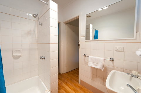 National Hotel Complex Bendigo - Australian Directory 41