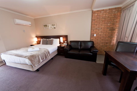 National Hotel Complex Bendigo - Australian Directory 11