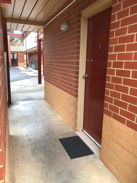 National Hotel Complex Bendigo - Australian Directory 2