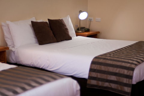 National Hotel Complex Bendigo - Australian Directory 33