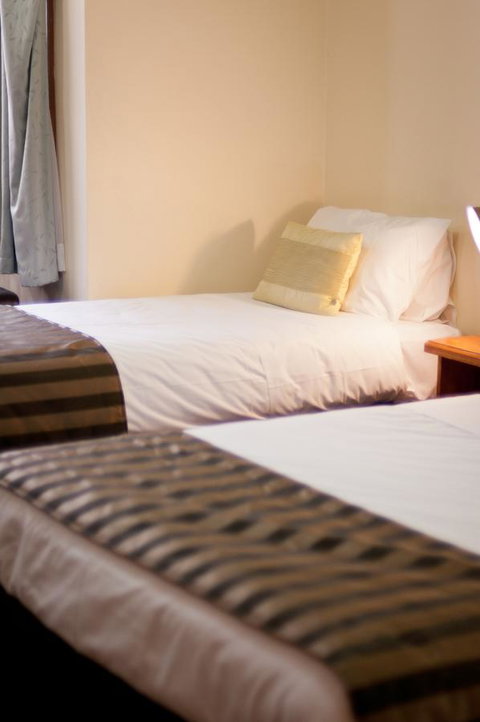National Hotel Complex Bendigo - Australian Directory 6