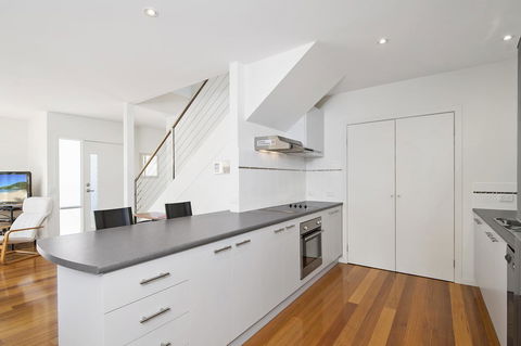 Bask At The Glade - Rejuvenate Stays - Australian Directory 2