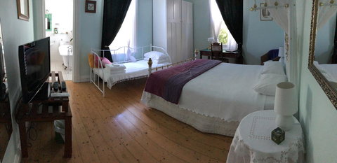 Lorelei Bed & Breakfast - Australian Directory 12