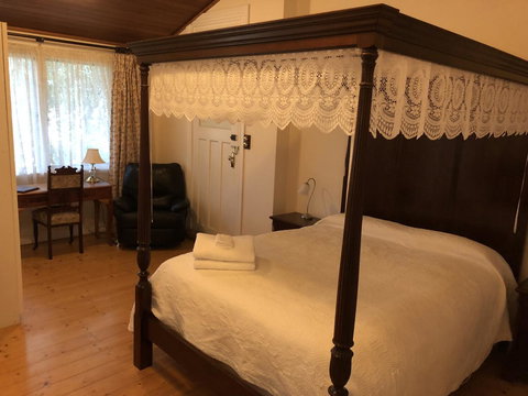 Lorelei Bed & Breakfast - Australian Directory 15