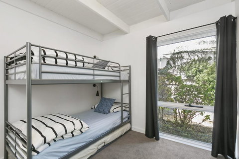 Mysa Anglesea Sleeps 7 WiFi SmartTV Cafes Shops - Australian Directory 10