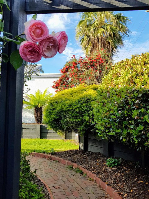 Mysa Anglesea Sleeps 7 WiFi SmartTV Cafes Shops - Australian Directory 15