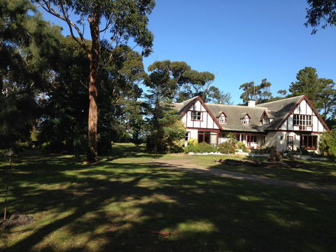 Swan Cove Beachfront - Australian Directory 6