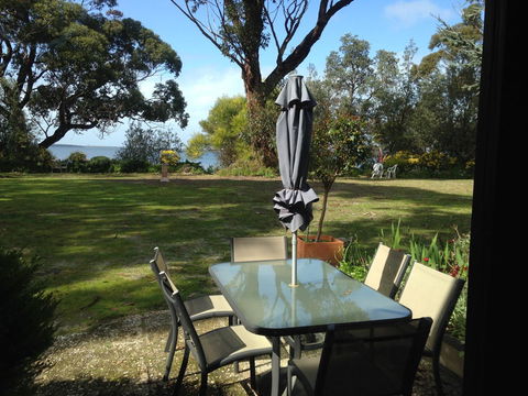 Swan Cove Beachfront - Australian Directory 15