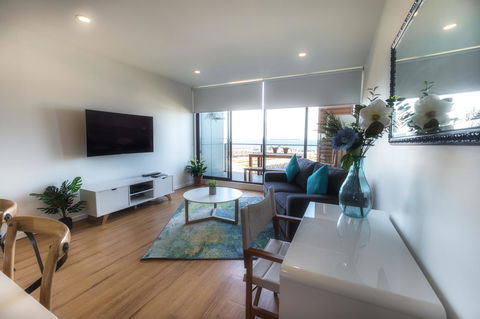 Waterfront Apt 234 Marinaquays - Australian Directory 9