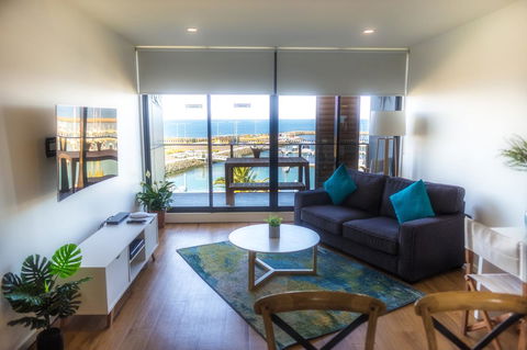 Waterfront Apt 234 Marinaquays - Australian Directory 2