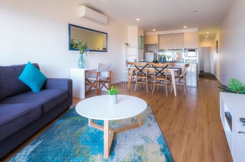 Waterfront Apt 234 Marinaquays - Australian Directory 7