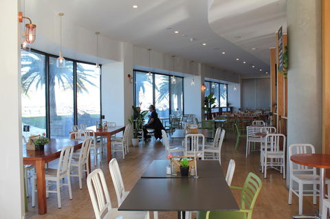 Waterfront Apt 234 Marinaquays - Australian Directory 1