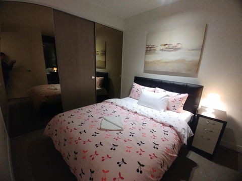 Camberwell Burke Road Apartment - Australian Directory 8