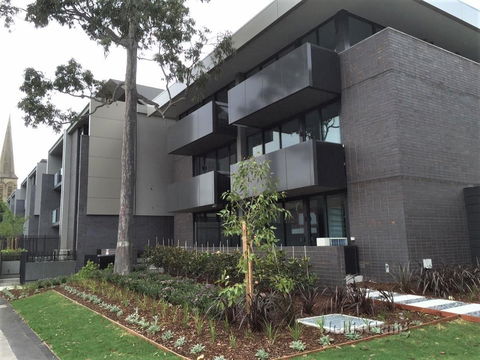 Camberwell Burke Road Apartment - Australian Directory 12