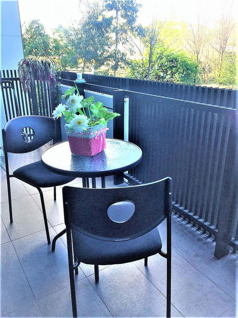 Camberwell Burke Road Apartment - Australian Directory 10