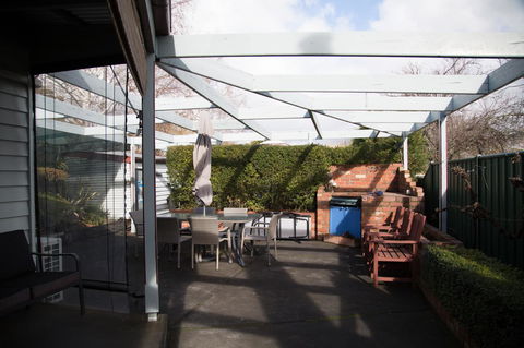 Airleigh-Rose Cottage - Australian Directory 11