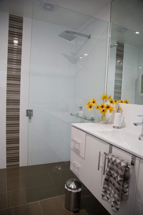 Airleigh-Rose Cottage - Australian Directory 13