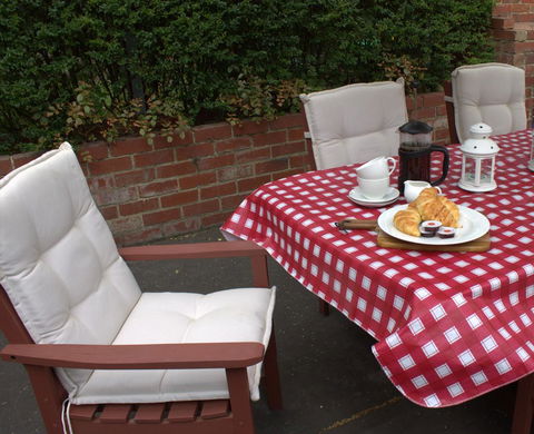 Airleigh-Rose Cottage - Australian Directory 34