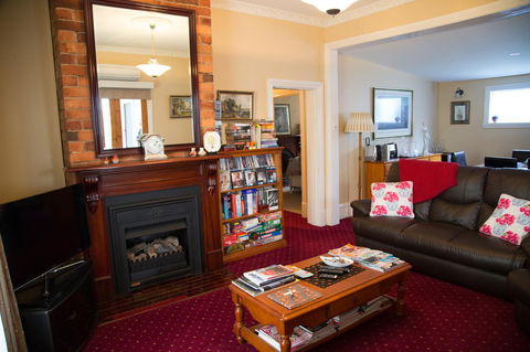 Airleigh-Rose Cottage - Australian Directory 26
