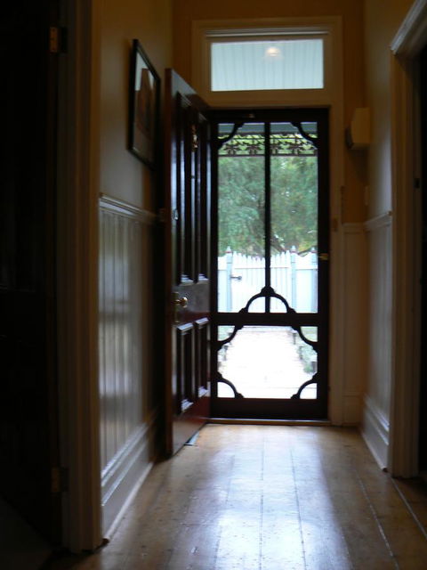 Airleigh-Rose Cottage - Australian Directory 29