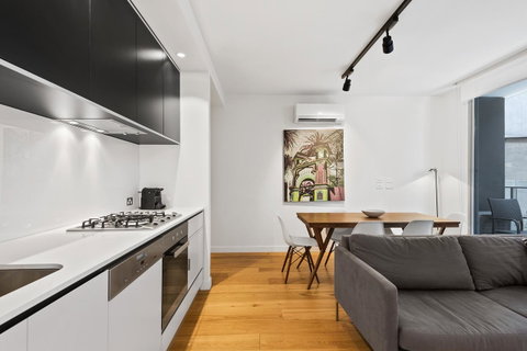 District Apartments Fitzroy - Australian Directory 20