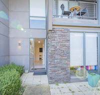 Stylish 3 Bedroom Condo - Australian Directory
