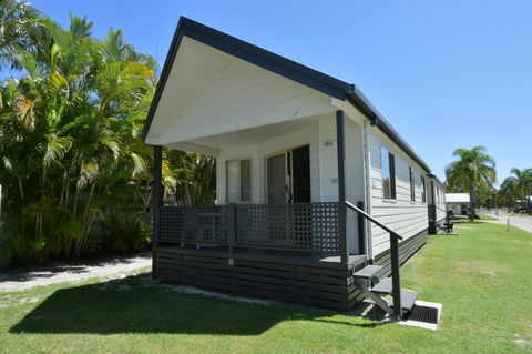 BIG4 Breeze Holiday Parks - Rainbow Beach - Australian Directory 6