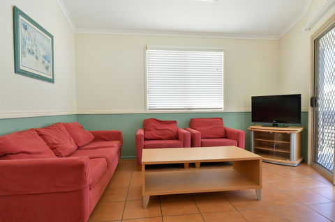 BIG4 Breeze Holiday Parks - Rainbow Beach - Australian Directory 1